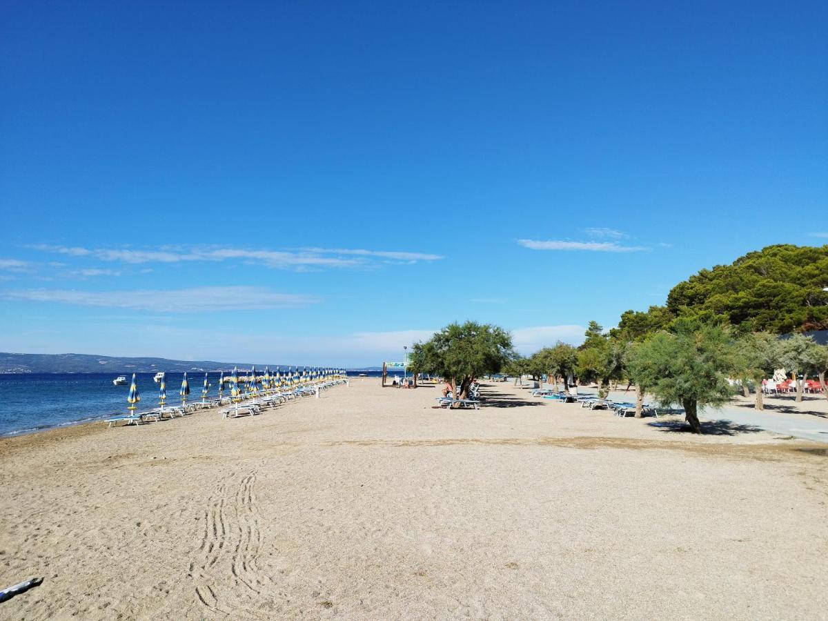 Ferienwohnung Am Sandstrand オミシュ エクステリア 写真